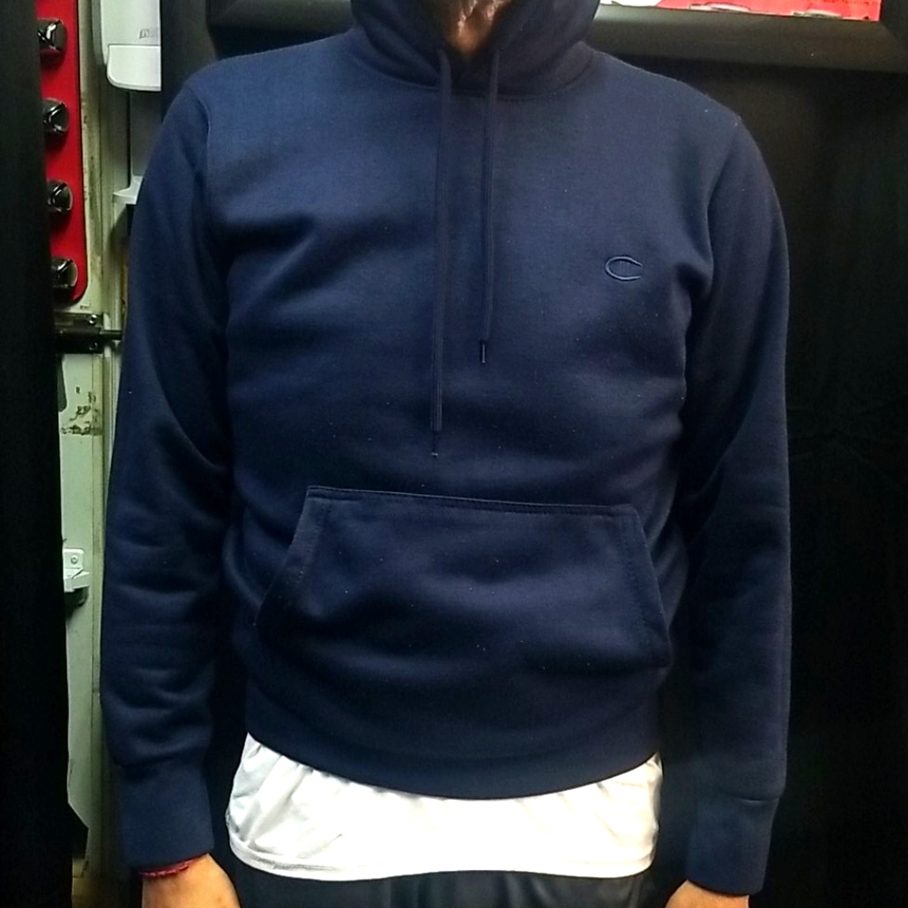 Good condition CHAMPION sweater